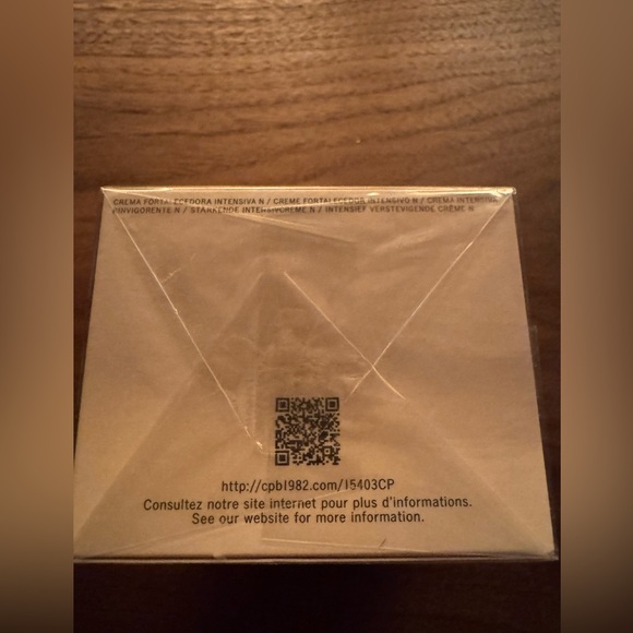 New Cle De Peau Beaute Intensive Fortifying Cream - sealed- plus full size gift - Picture 6 of 9